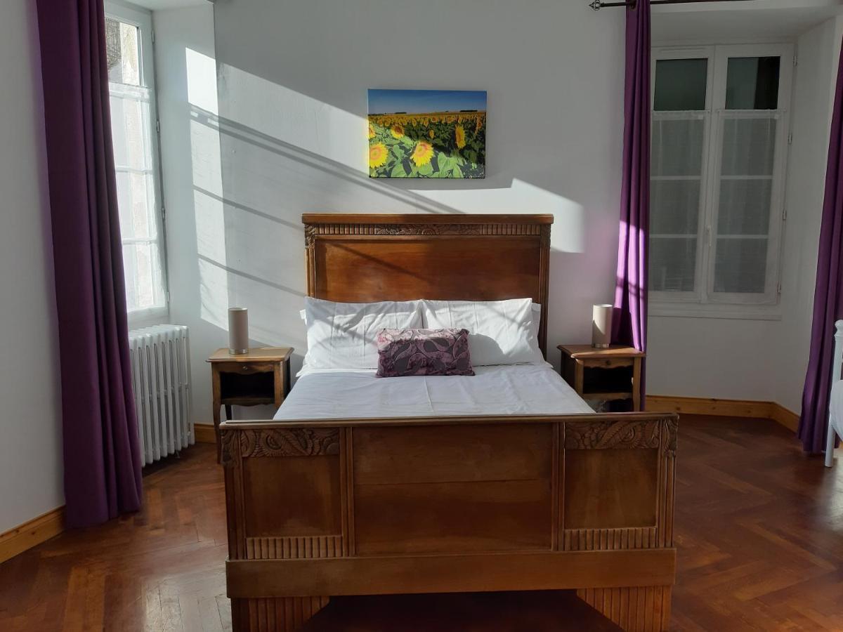 Les Volets Verts Aulnay Aulnay  ภายนอก รูปภาพ
